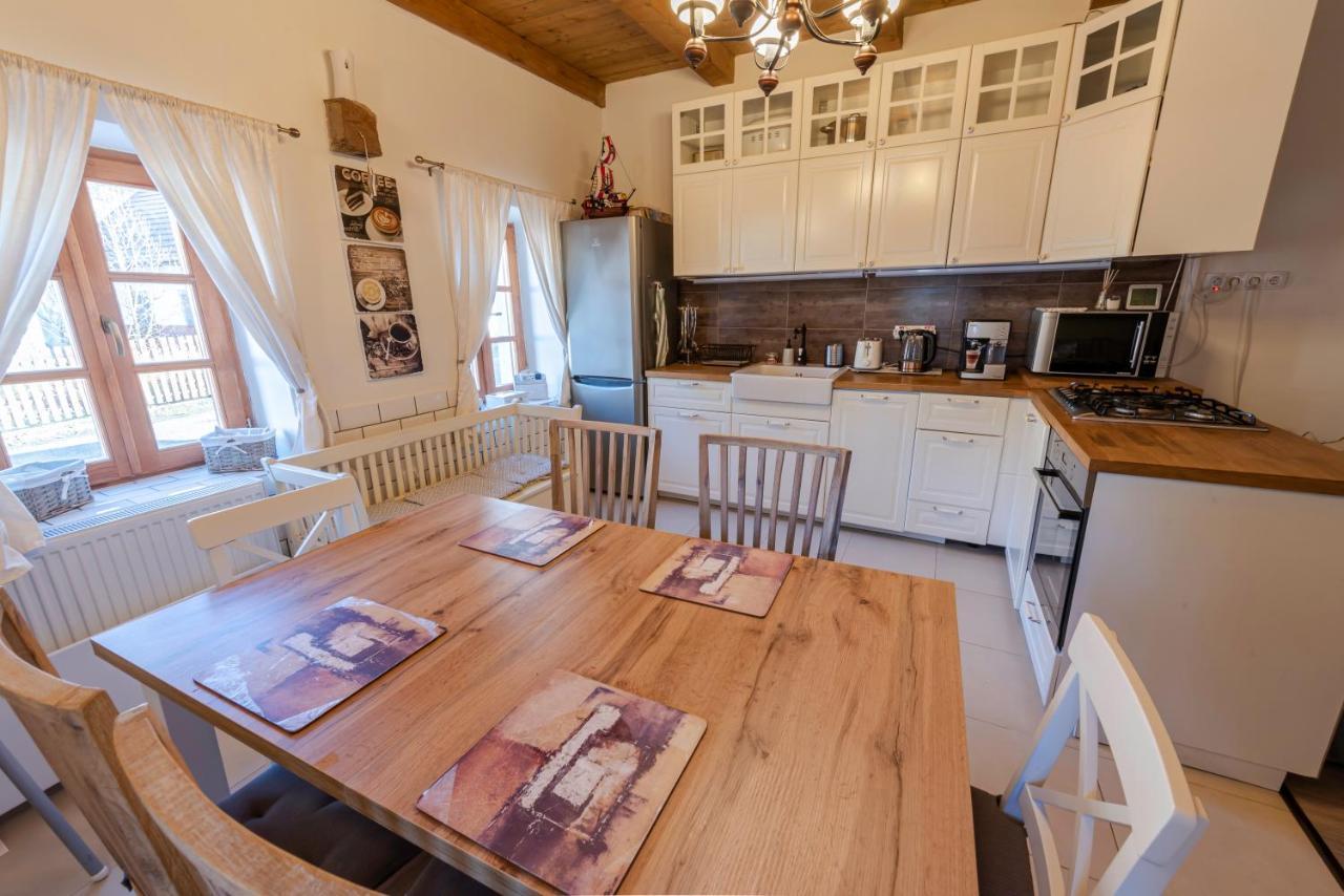 Hepehuta Haziko Appartement Háromhuta Buitenkant foto