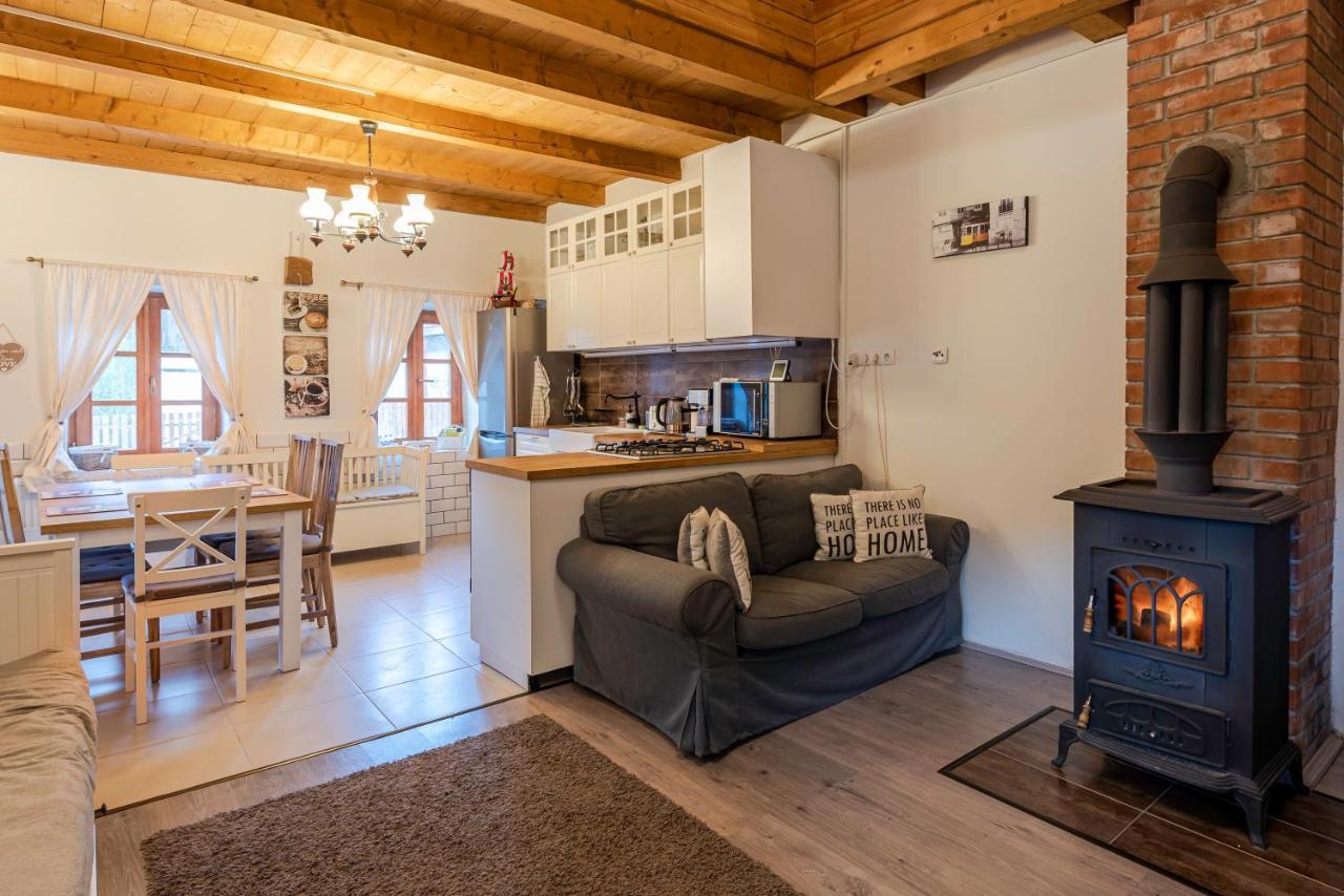 Hepehuta Haziko Appartement Háromhuta Buitenkant foto