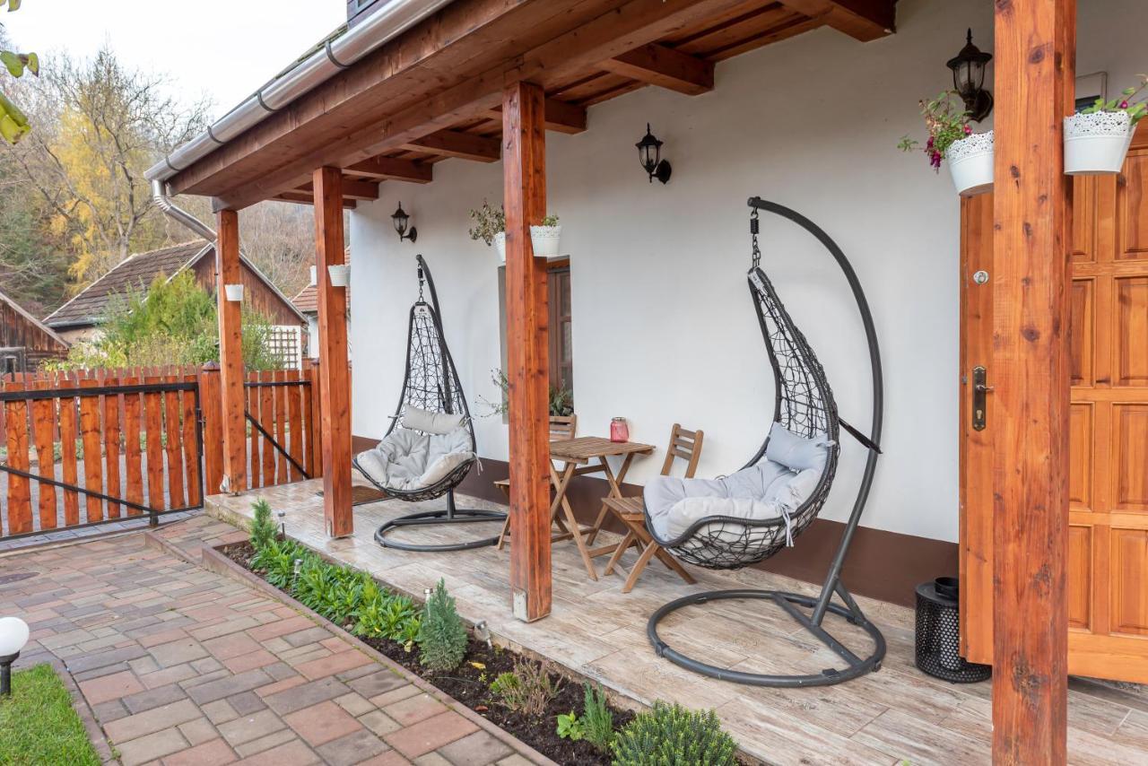 Hepehuta Haziko Appartement Háromhuta Buitenkant foto
