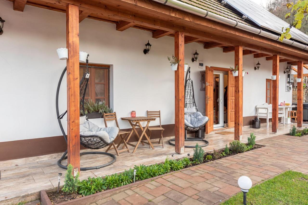 Hepehuta Haziko Appartement Háromhuta Buitenkant foto