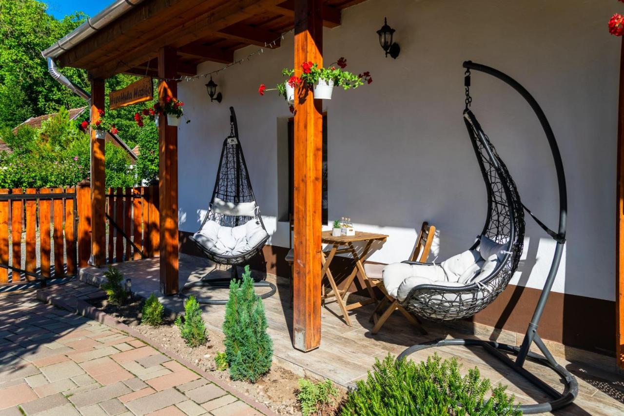 Hepehuta Haziko Appartement Háromhuta Buitenkant foto