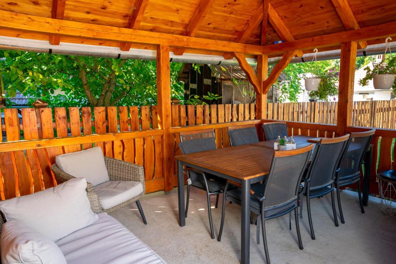 Hepehuta Haziko Appartement Háromhuta Buitenkant foto