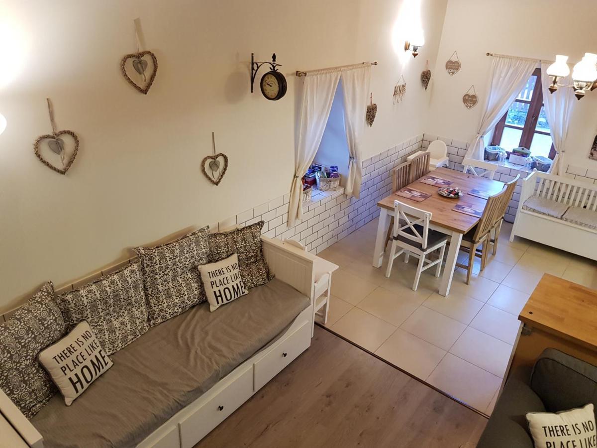Hepehuta Haziko Appartement Háromhuta Buitenkant foto
